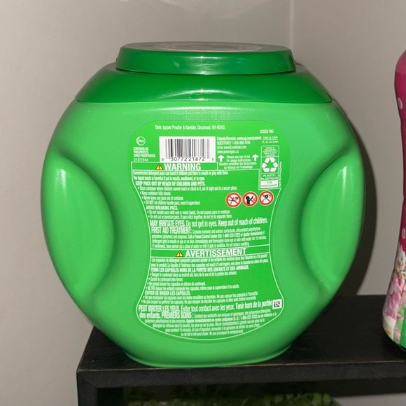 Limited Edition WICKED Gain Laundry Detergent Pods & Scent Beads - Picture 8 of 13